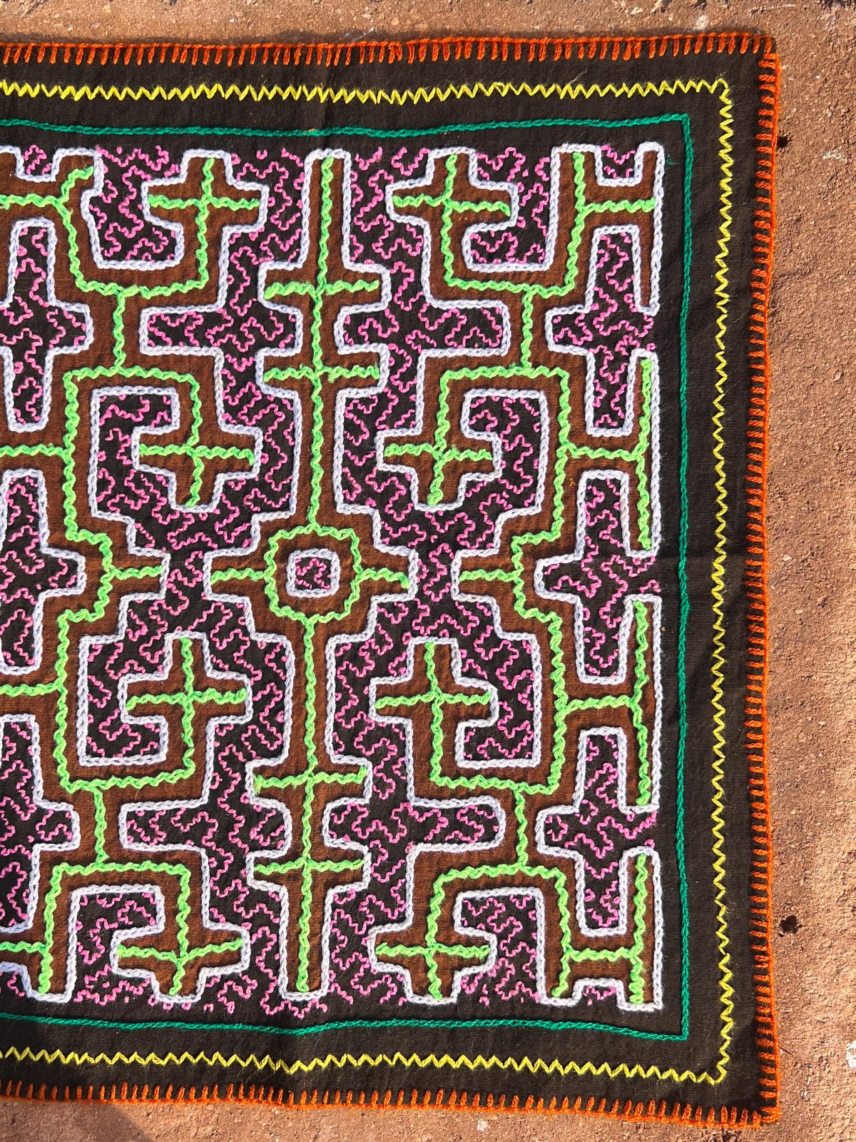 Handmade Shipibo Altar Cloth Square Medium with Ayahuasca & Chacruna Plant Details