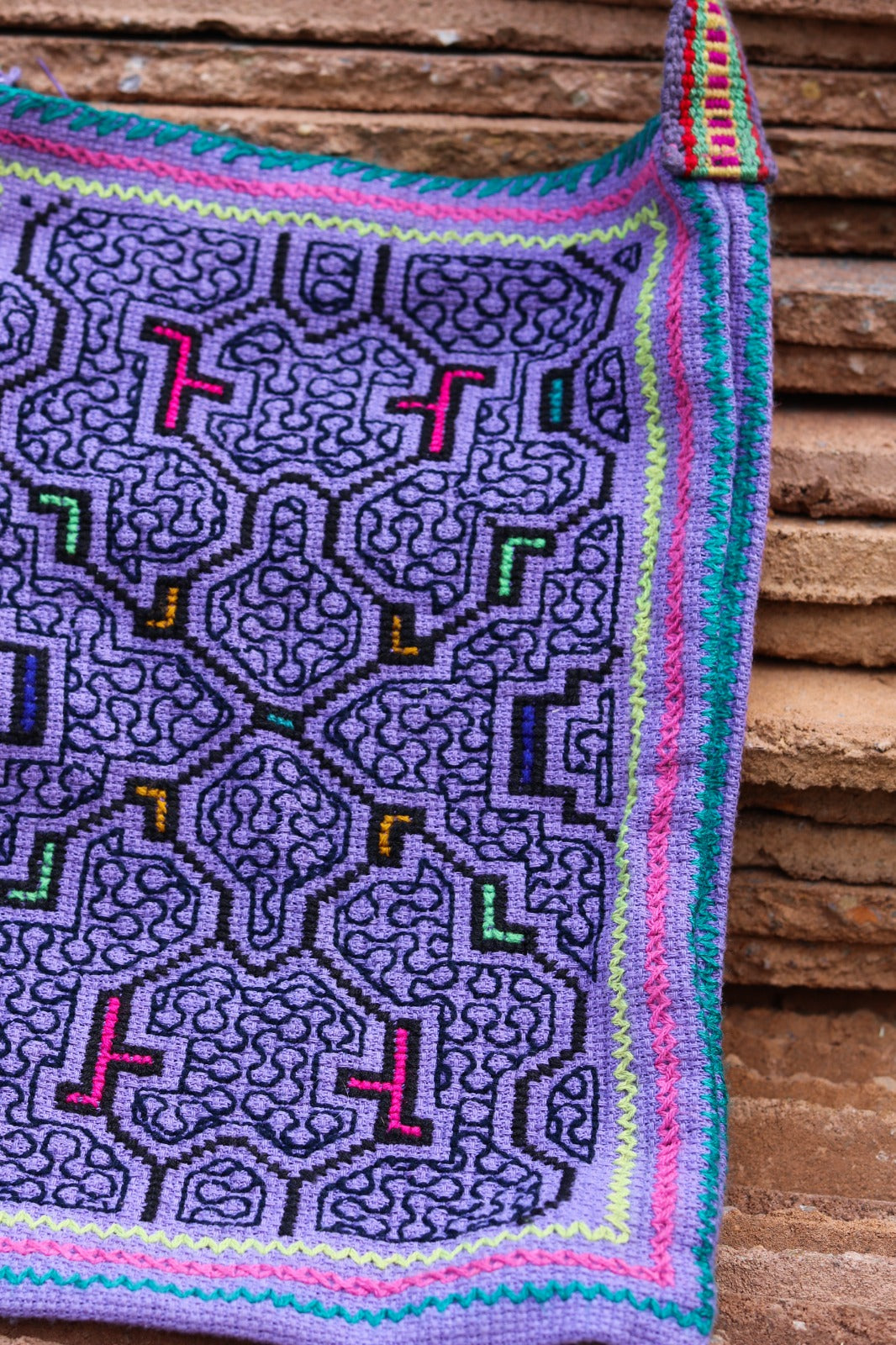 Handmade Traditional Shipibo Embrdoidery Tapestry Bag