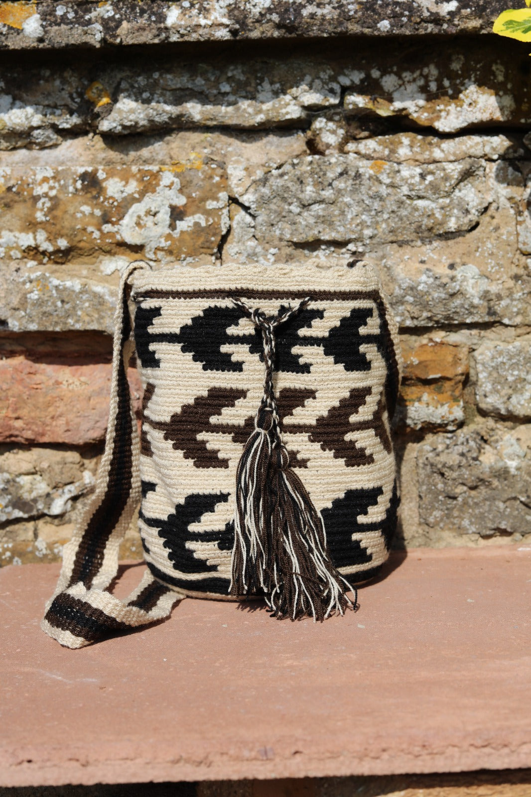 Colombian Natural Woven Cross Body Bag Medium