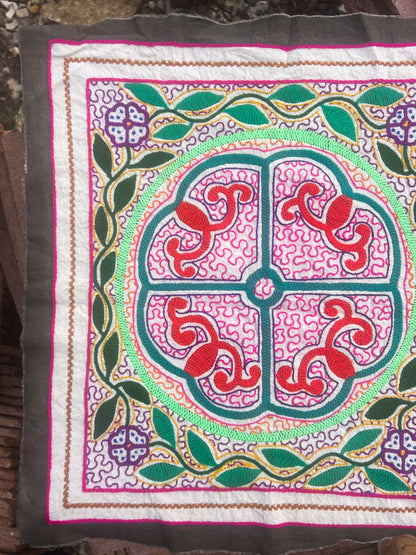 Handmade Shipibo Altar Cloth Square Medium with Ayahuasca & Chacruna Plant Details