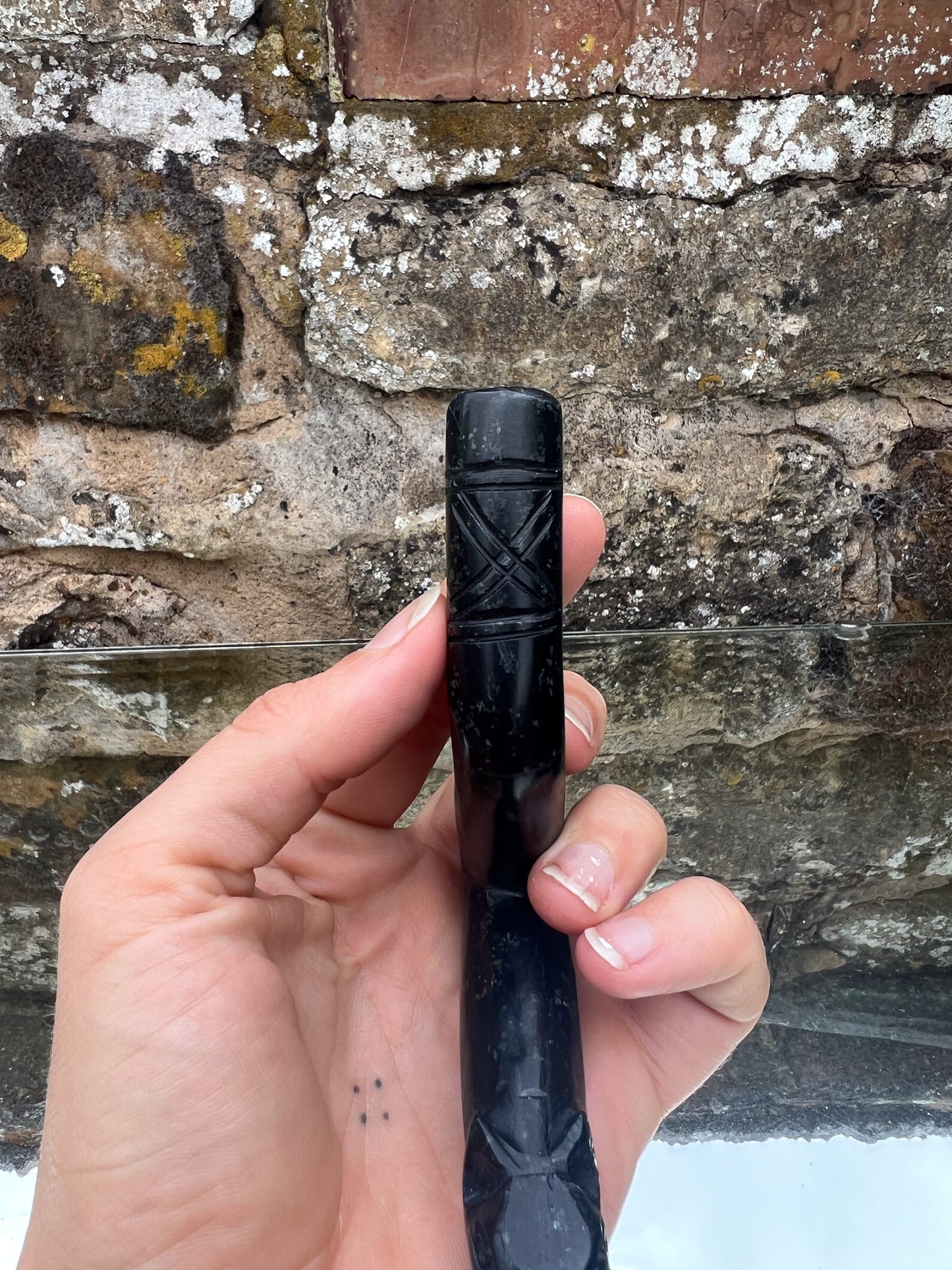 Peruvian  Serpentine Stone Angle Hapé Pipe Tepi