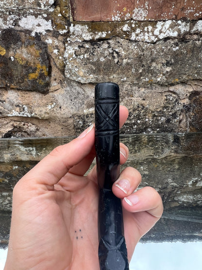 Peruvian  Serpentine Stone Angle Hapé Pipe Tepi